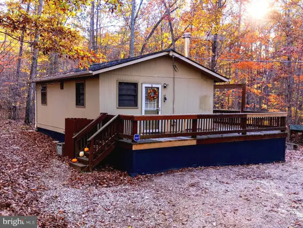 335 Wildwood Ln, SHENANDOAH, VA 22849