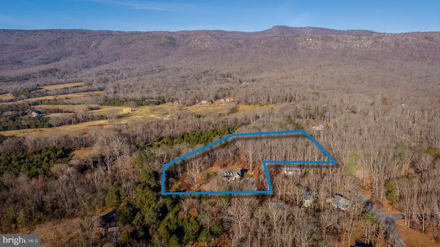 987 Riverside Dr, Luray, VA 22835 - Image #2