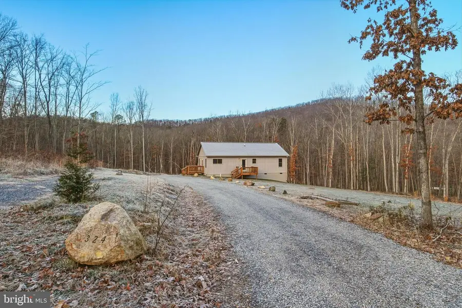 324 Old Wagon Rd, Luray, VA 22835 - Image #2
