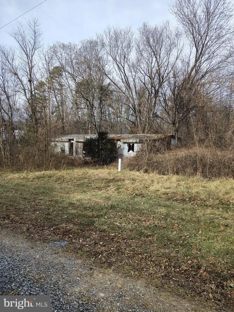 381 Redwood Dr, Rileyville, VA 22650 - Image #1