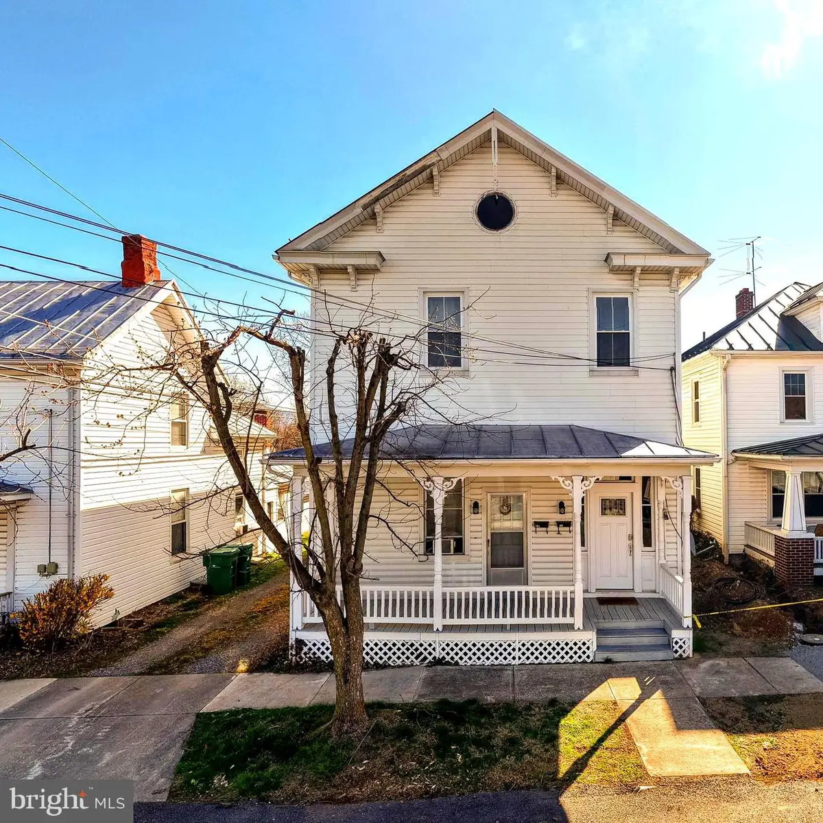 10 N Deford Ave, Luray, VA 22835 - #1