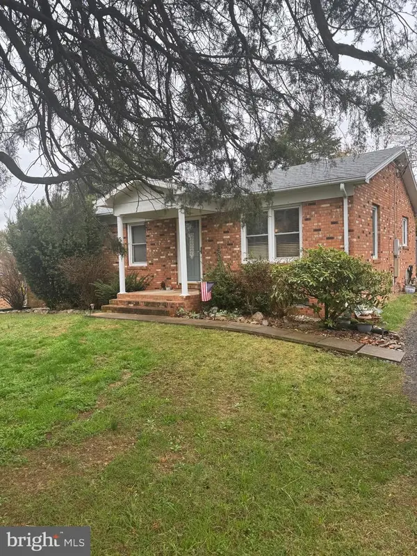 2 Massanutten Pl, LURAY, VA 22835