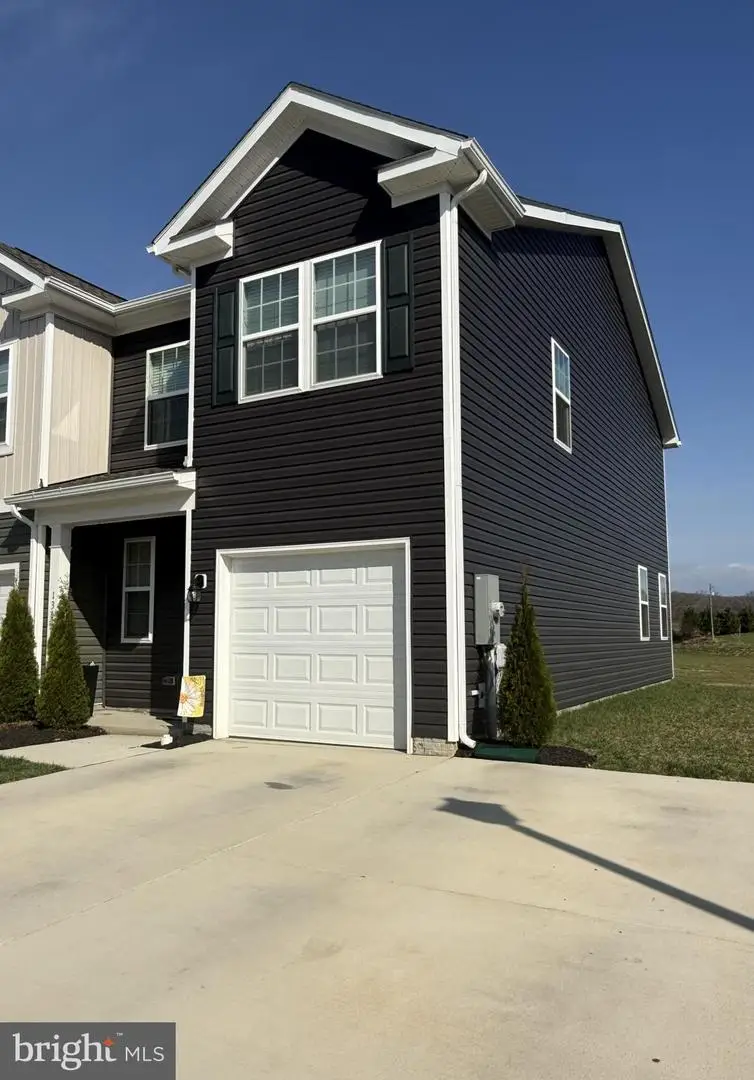 136 Baker Dr, Luray, VA 22835 - #2