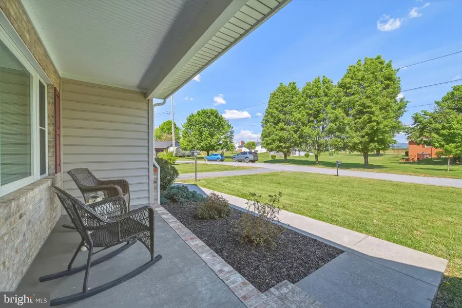 10 Cumbia Ave, Luray, VA 22835 - #3