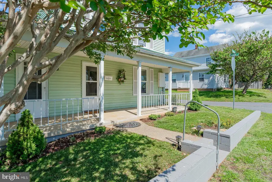302 Woodland Ave, Luray, VA 22835 - #3