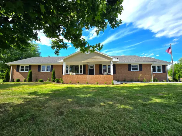 310 W Main St, STANLEY, VA 22851