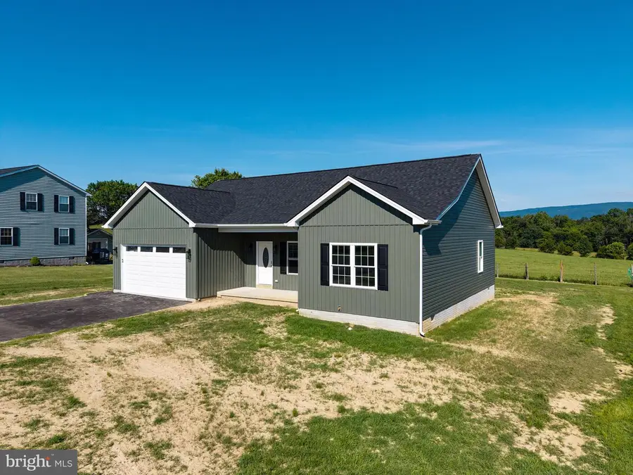 131 Deerfield Estates Dr, Stanley, VA 22851 - #2