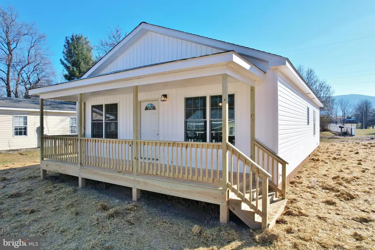 240 Deford Ave, Stanley, VA 22851 - #1