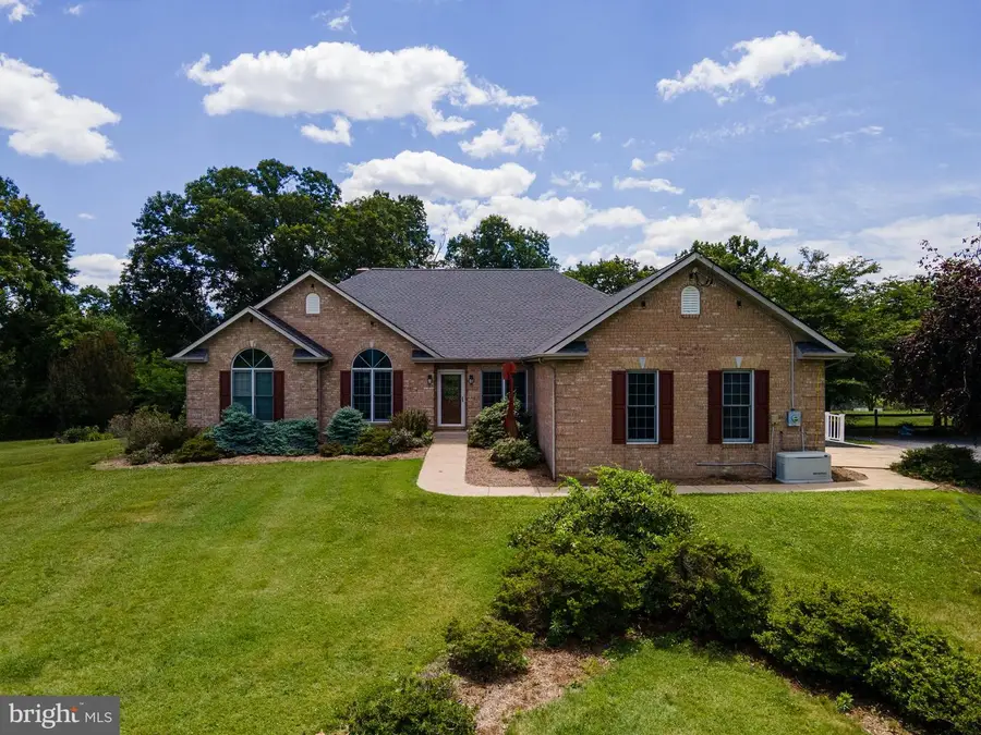 825 Parkview Estates Rd, Luray, VA 22835 - #2
