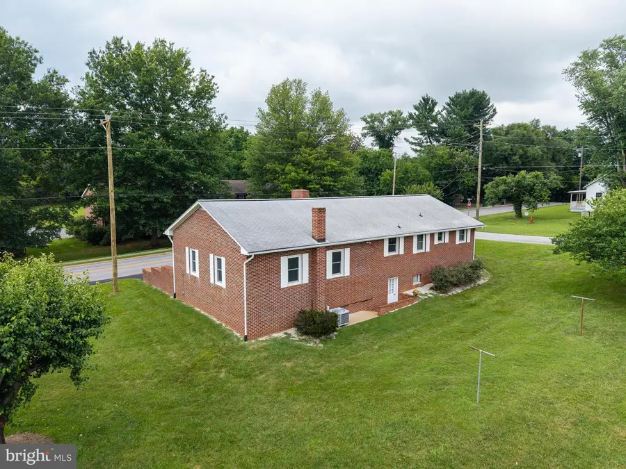 201 First St, Luray, VA 22835 - #2