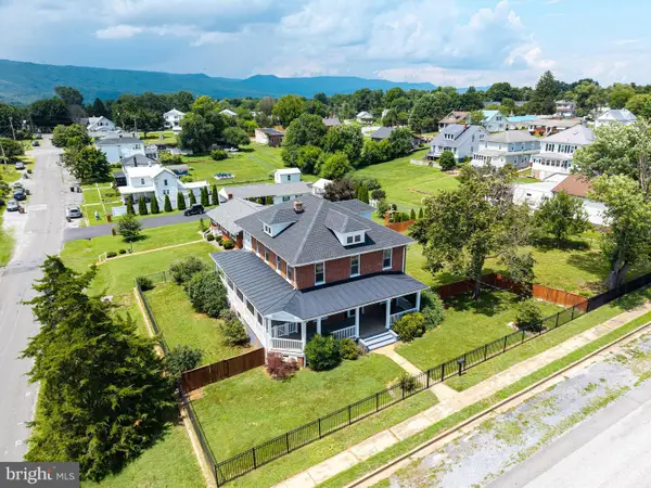 501 Pennsylvania Ave, SHENANDOAH, VA 22849