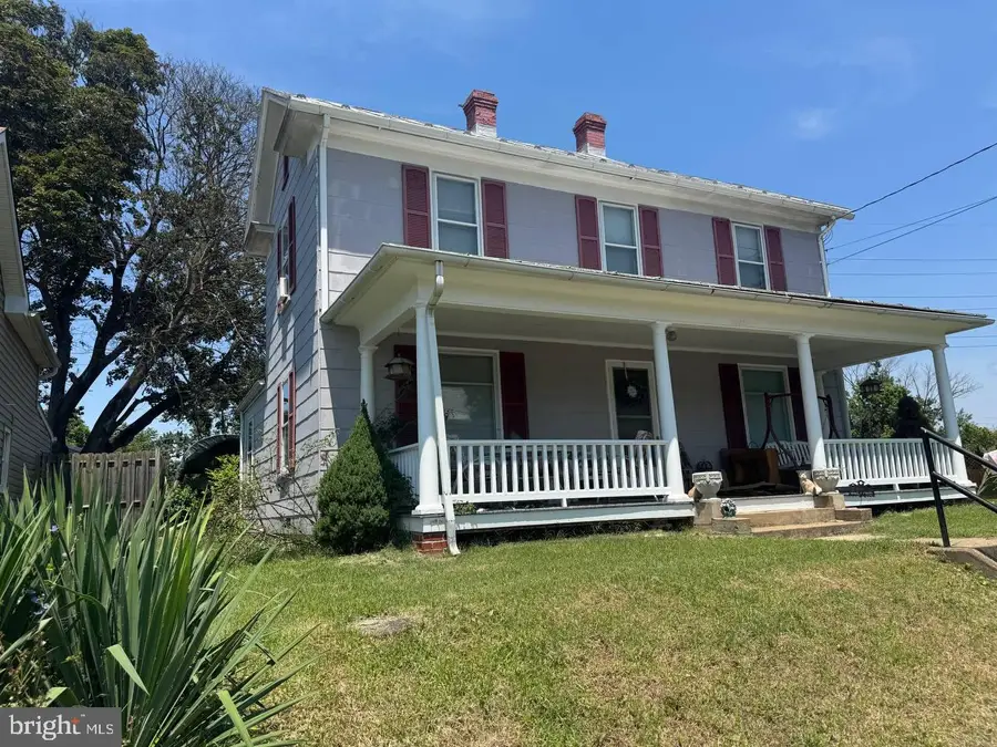 1245 E Main St, Luray, VA 22835 - #2