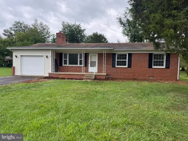 33 Wallace Ave, LURAY, VA 22835