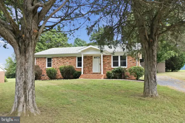 2 Massanutten Pl, LURAY, VA 22835