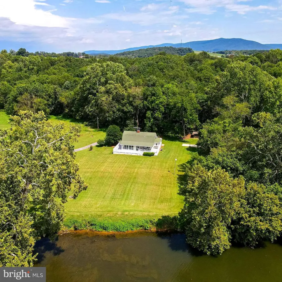 340 Camelot Ct, Luray, VA 22835 - #2