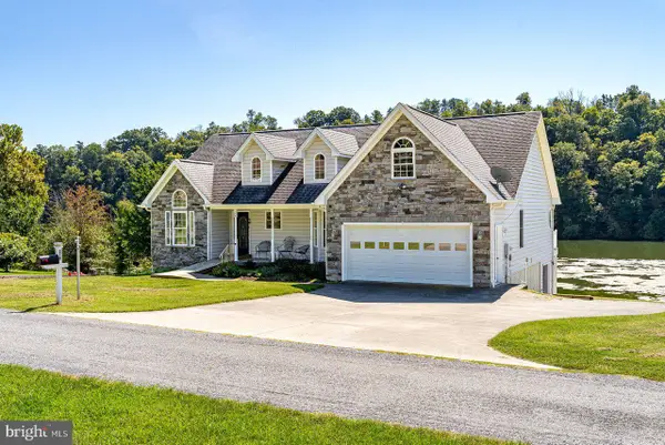 379 Riverside Dr, LURAY, VA 22835