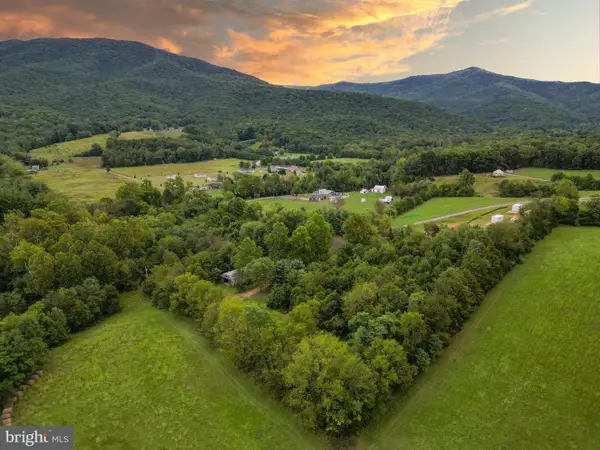 97 Gracie Ln, LURAY, VA 22835