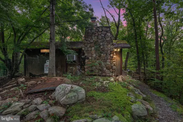1272 Shipwreck Rd, SHENANDOAH, VA 22849
