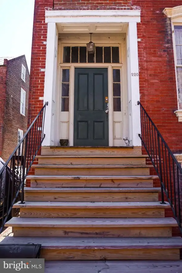 220 High Street, PETERSBURG, VA 23803