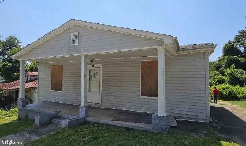 130 Johnson St, Danville, VA 24541 - #2