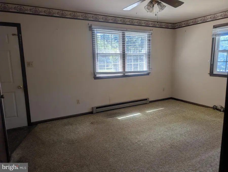 7320 Springlake Dr, Prince George, VA 23875 - #2