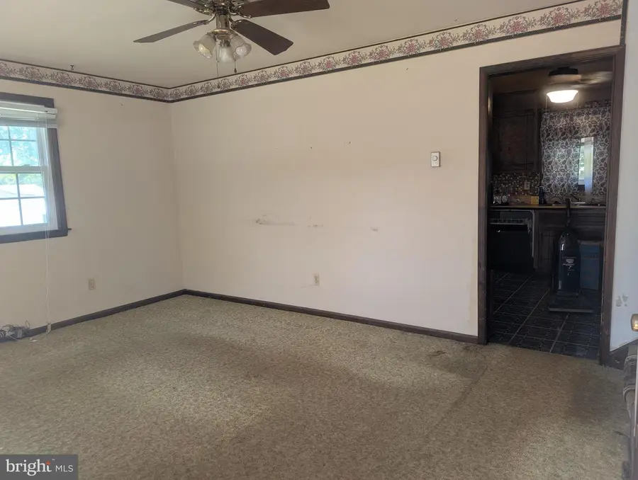 7320 Springlake Dr, Prince George, VA 23875 - #3