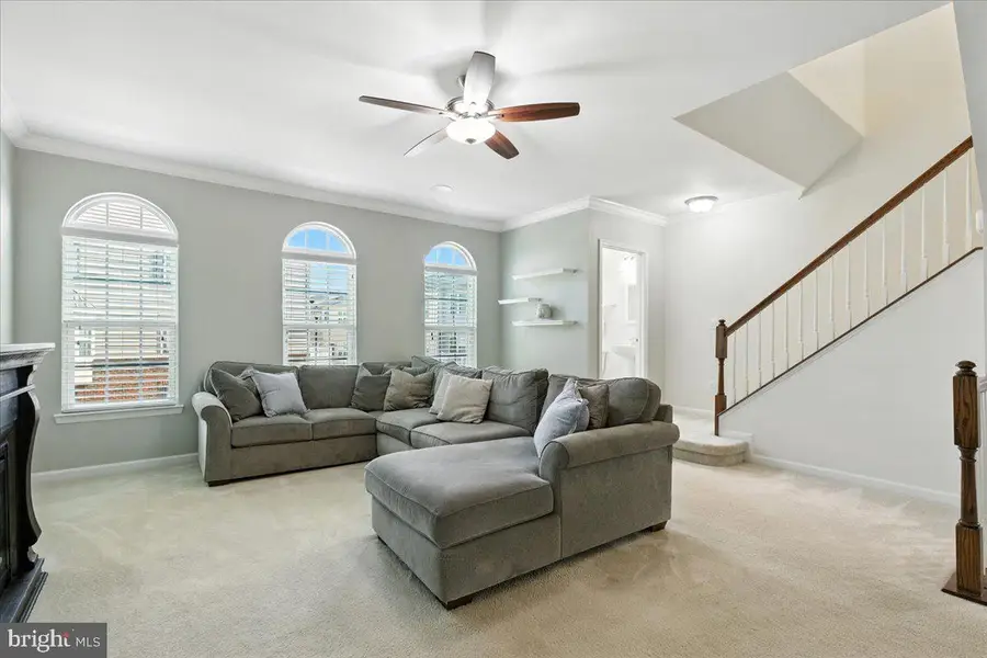 7093 Kona Dr, Gainesville, VA 20155 - Image #3