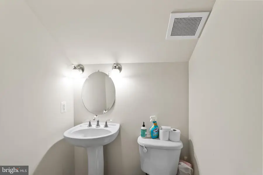 2218 Margraf Cir, Woodbridge, VA 22191 - Image #3