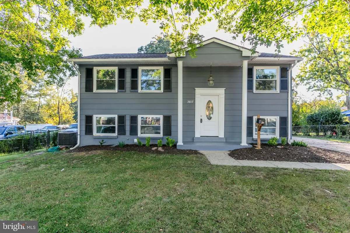 3817 Claremont Ln, Dale City, VA 22193 - Image #1