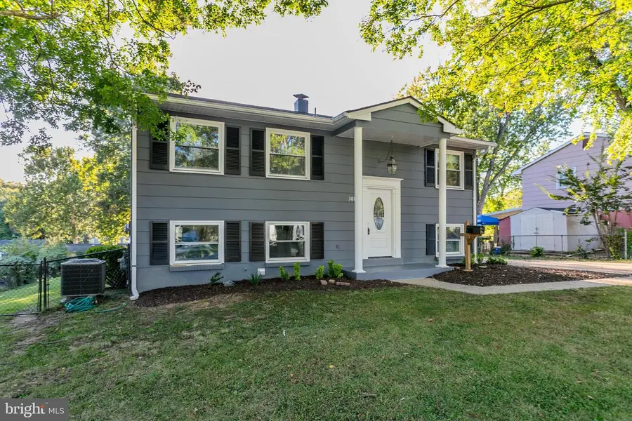 3817 Claremont Ln, Dale City, VA 22193 - Image #2