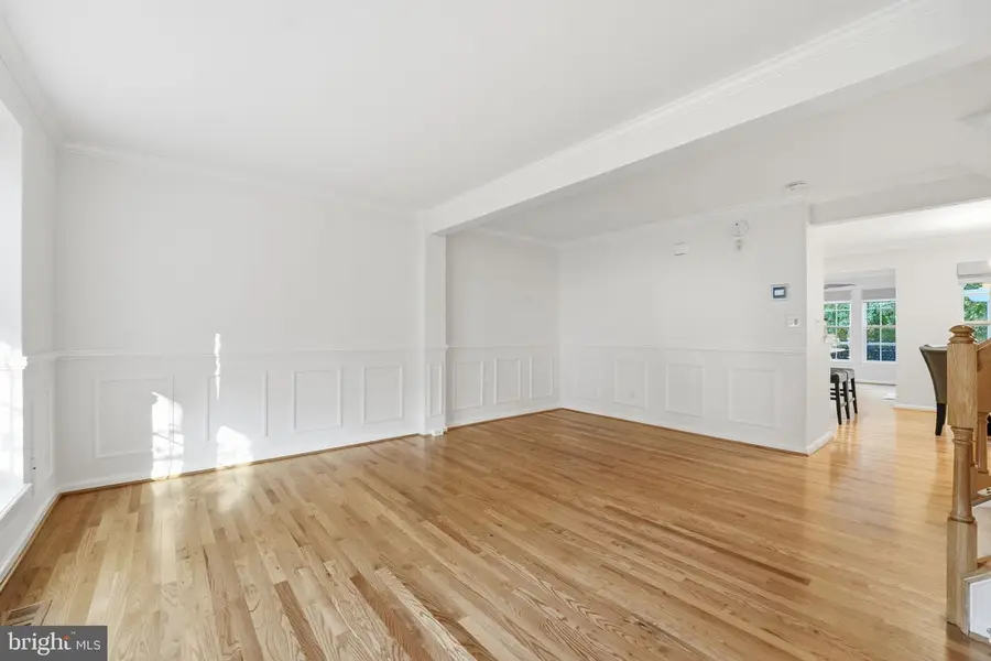 15739 Viewpoint Cir, Dumfries, VA 22025 - Image #3