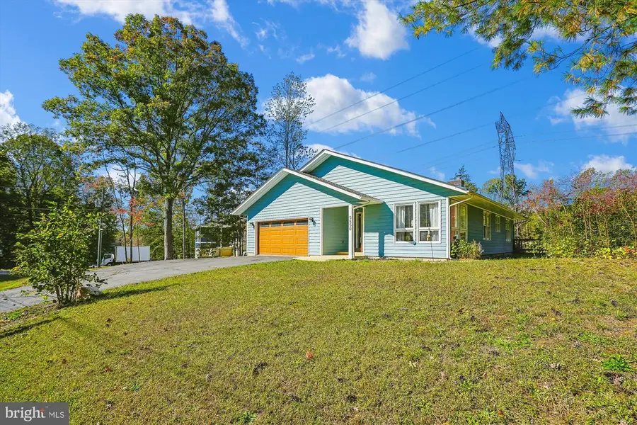 5850 Anthony Dr, Woodbridge, VA 22193 - Image #2