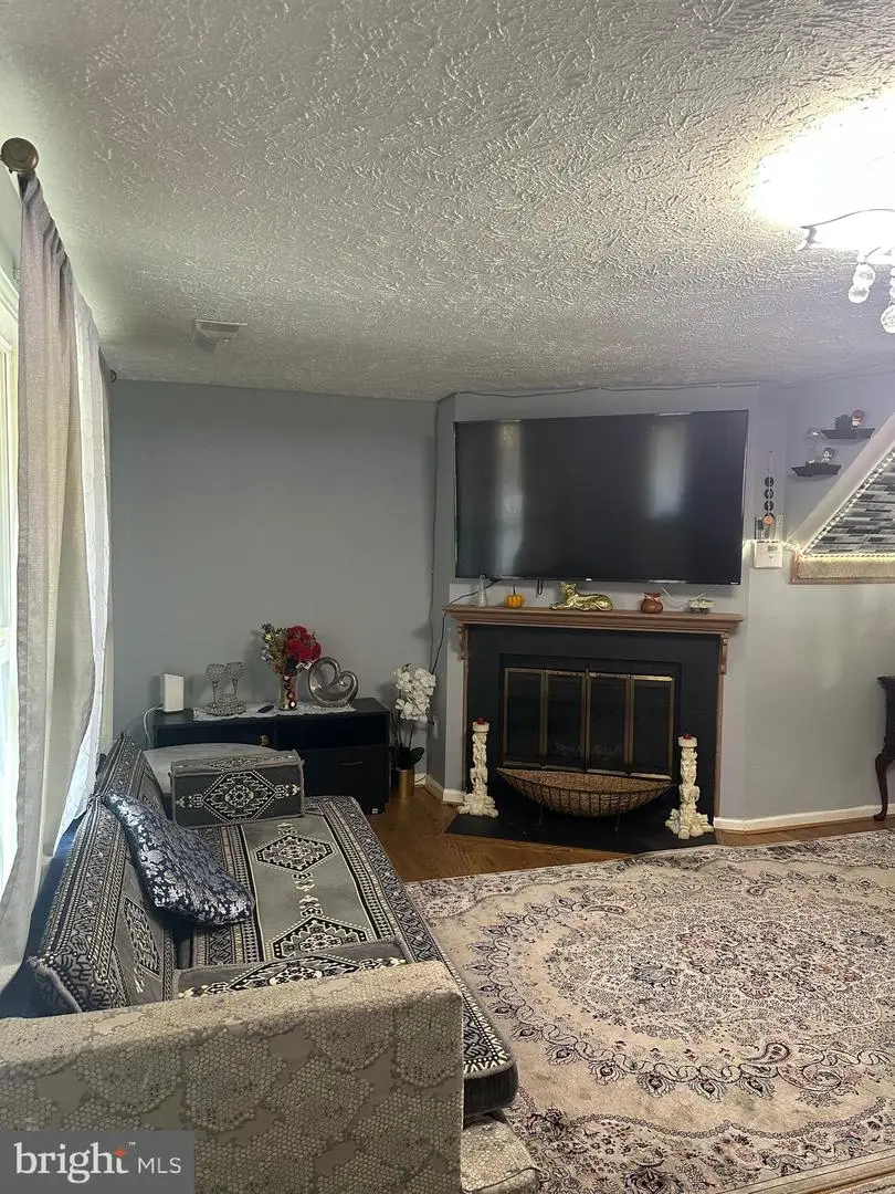 14297 Felty Pl, Woodbridge, VA 22193 - Image #3