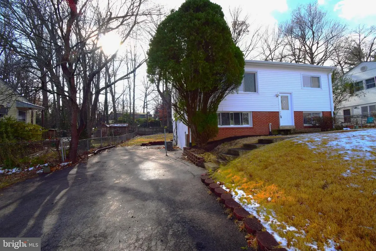 14416 Meridian Dr, Woodbridge, VA 22191 - Image #1