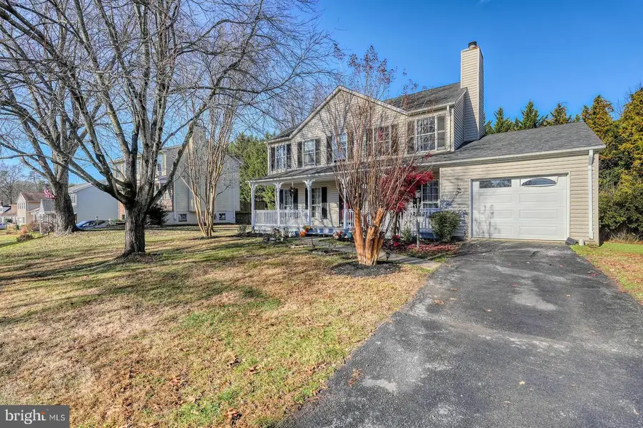 5876 Pontiac Dr, Woodbridge, VA 22193 - Image #2