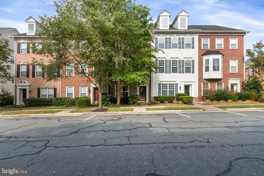 12904 Leatherwood Ln, Woodbridge, VA 22192 - Image #2