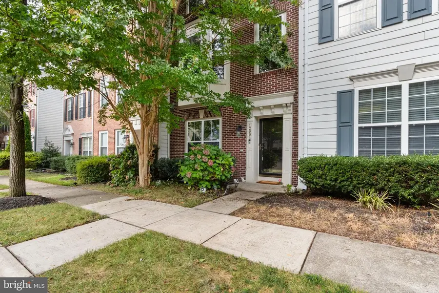 12904 Leatherwood Ln, Woodbridge, VA 22192 - Image #3
