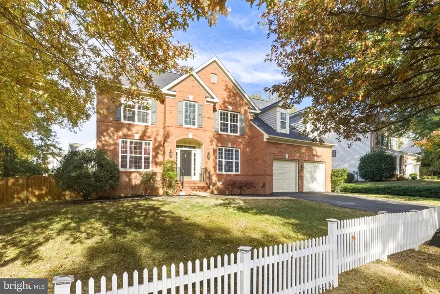 16830 Tidewater Ct, Woodbridge, VA 22191 - Image #2