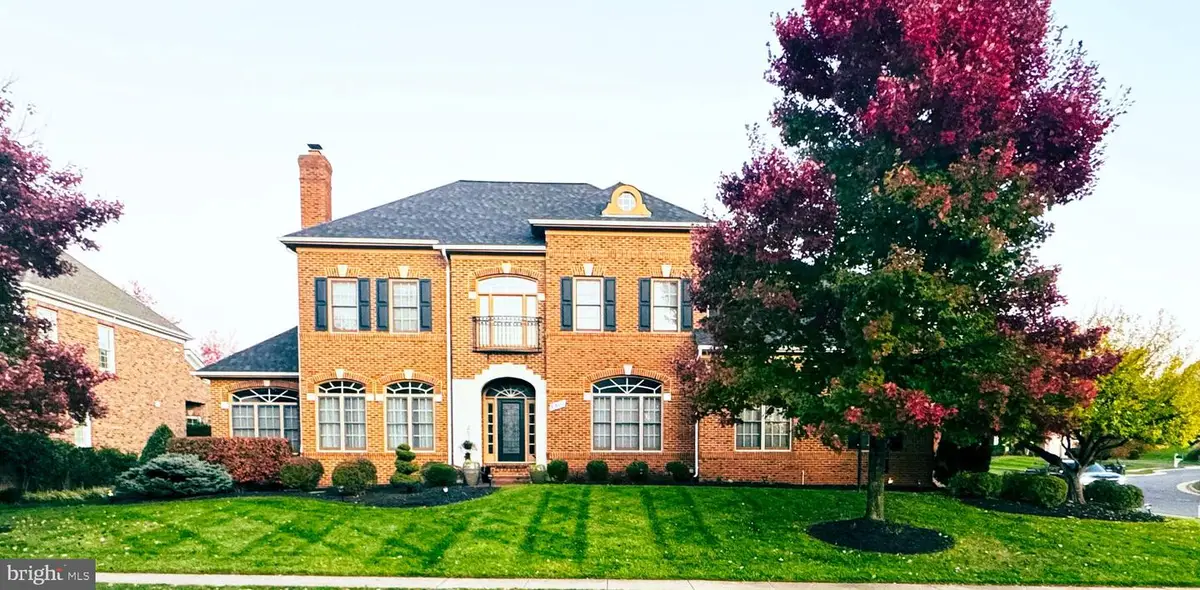 8301 Hancock Ct, Gainesville, VA 20155 - Image #1