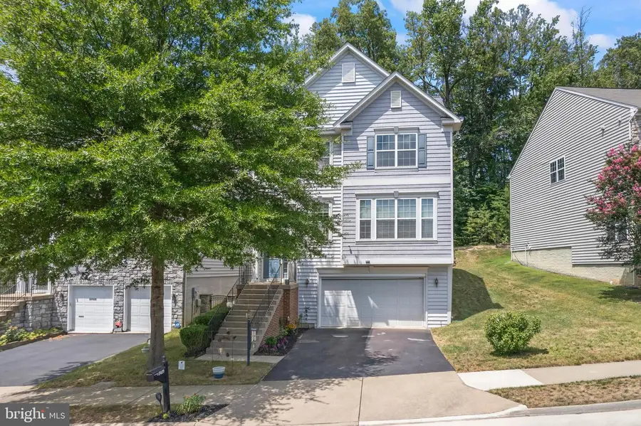 3489 Eagle Ridge Dr, Woodbridge, VA 22191 - Image #2
