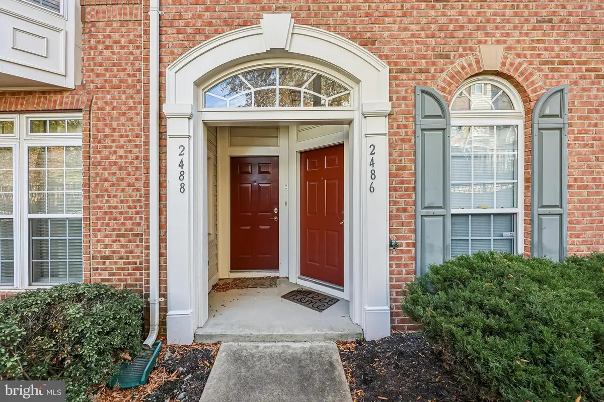 2488 Eastbourne Dr #313, Woodbridge, VA 22191 - Image #1