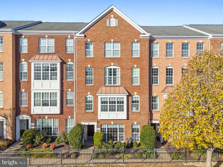 6313 Iris Meadow Ln, Haymarket, VA 20169 - Image #2