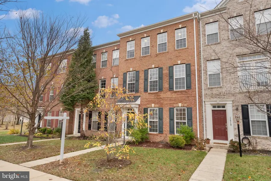 15908 Mackenzie Manor Dr, Haymarket, VA 20169 - Image #2