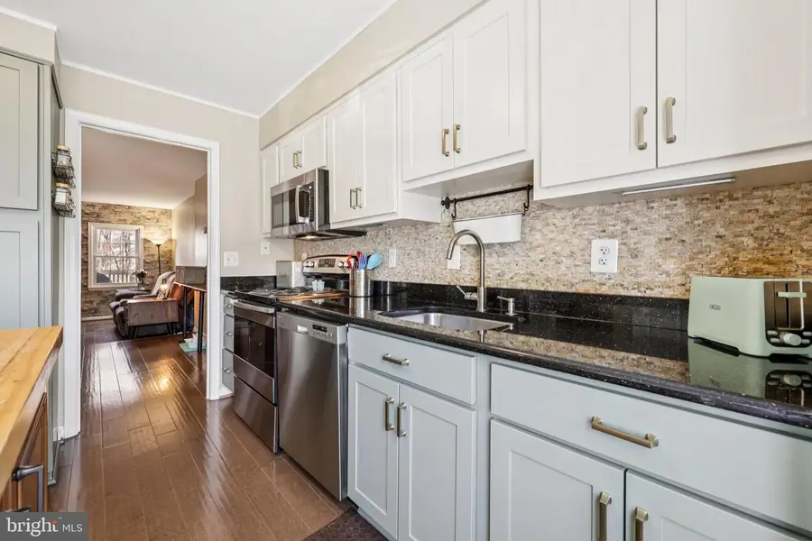 3877 Ogilvie Ct, Woodbridge, VA 22192 - #2