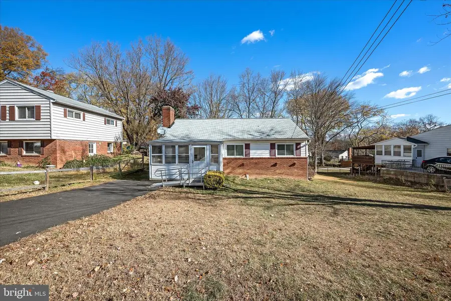 13719 Knowles St, Woodbridge, VA 22191 - Image #2
