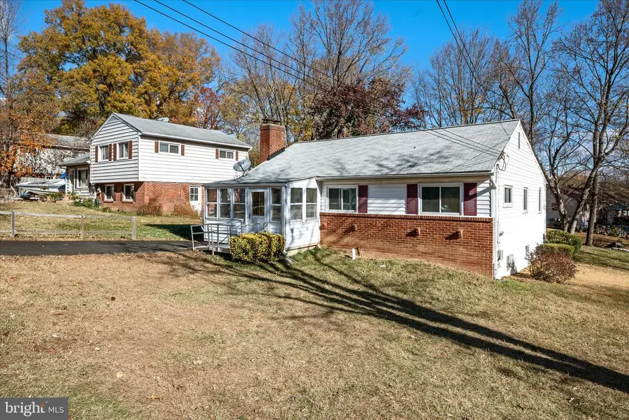 13719 Knowles St, Woodbridge, VA 22191 - Image #3