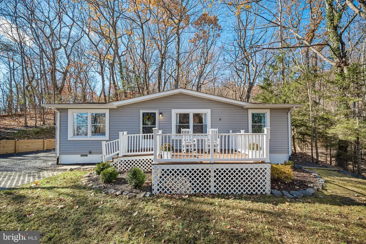 2400 Youngs Dr, Haymarket, VA 20169 - Image #1