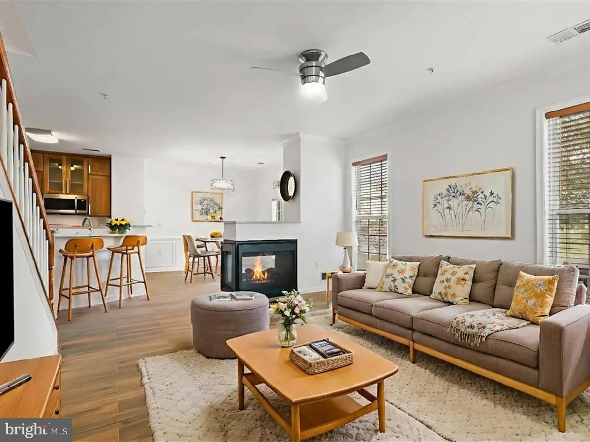 14592 Kylewood Way, Gainesville, VA 20155 - Image #1