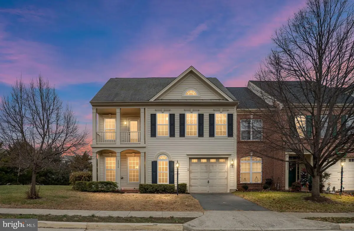 12314 Tanalian Falls Ln, Bristow, VA 20136 - Image #1