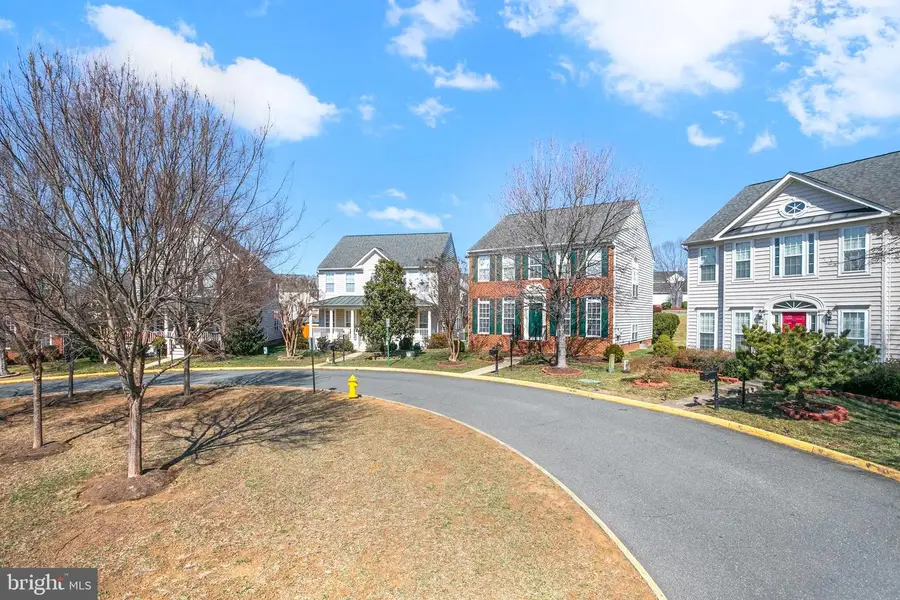 2424 Five Fathom Cir, Woodbridge, VA 22191 - Image #2